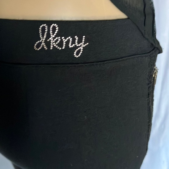 DKNY skinny black pants front print zippers - Picture 4 of 10